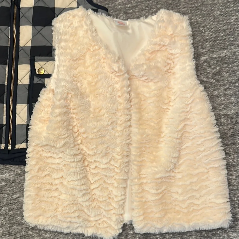 NWOT girls navy gingham zip up vest & cream faux fur open front vest 10/12